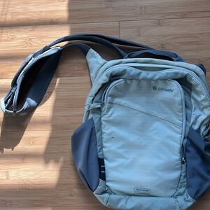 Pacsafe Men's Anti-Theft Bag - Gray